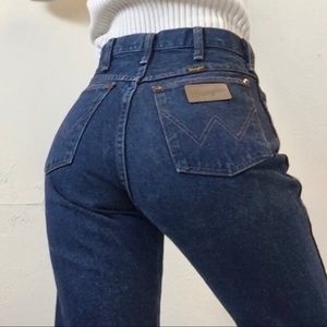 Vtg Wrangler High Waisted Straight Leg Jeans